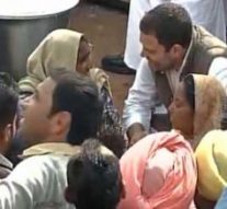 விவசாயிகளுடன் சாப்பிட்ட ராகுல்