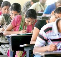 மாணவர்கள் எதிர்காலத்தில்… பன்னீர்செல்வத்துக்கு உண்மையிலேயே அக்கறை இருக்கிறதா?