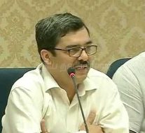 பணப்பட்டுவாடாவை தடுப்பதற்காக அதிகாரிகளுக்கு பயிற்சி