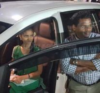 ஆட்சியராக விருப்பம்: சைரன் வைத்த காரில் அமர்த்தி மாணவியை ஊக்கப்படுத்திய கலெக்டர்!