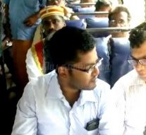 அரசுப் பேருந்தில் சென்ற மாவட்ட ஆட்சியர்