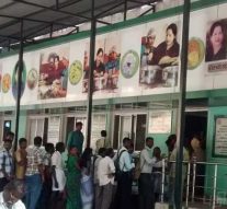 அம்மா உணவகத்தில் இலாப நஷ்டம் பார்த்த தமிழக அரசு