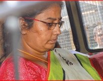 “கவர்னருடன் நிர்மலாதேவியை போட்டோ எடுக்க வைத்தது யார்?”