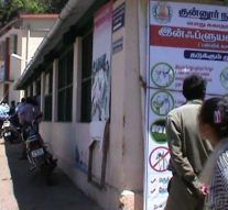 “என் மகளையே கிண்டல் பண்றீங்களா” – கோபப்பட்ட தந்தைக்கு நேர்ந்த கொடுமை!