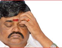 இதையும் மேலே இருக்கவன் பார்த்துக்குவானா?