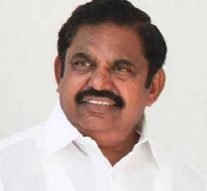 முதலமைச்சர் பழனிசாமி பதவி விலக தலைவர்கள் வலியுறுத்தல் !