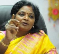 சந்தக்கவிஞர் மீது சந்தேகம் அதிகரிக்கிறது – தமிழிசை
