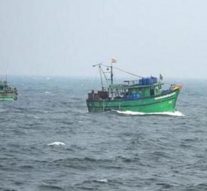 மீனவர்கள் நாளை முதல் கடலுக்குச் செல்ல வேண்டாம் என எச்சரிக்கை