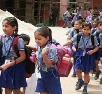 அரசின் அங்கீகாரம் பெறாத 760 பள்ளிகள் மூடப்படுமா?