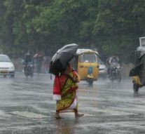 “தமிழகத்தில் 2 நாட்களுக்கு மழை நீடிக்கும்”- வானிலை மையம்