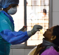 தமிழகத்தில் இன்று 4,965 பேருக்கு கொரோனா : 75 பேர் உயிரிழப்பு