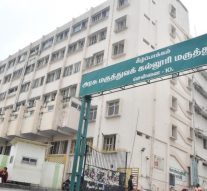 மனைவி மீது பெட்ரோல் ஊற்றி தானும் தீக்குளித்த கணவன் – இருவரும் உயிரிழப்பு
