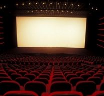 இரவு 11 முதல் காலை 11 மணி வரை சிறுவர்களுக்கு தியேட்டர்களில் அனுமதி இல்லை: உயர்நீதிமன்றம் உத்தரவு