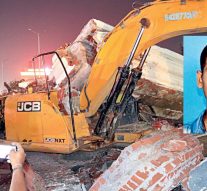 மதுரை தோரணவாயில் இடிப்பின்போது பொக்லைன் ஓட்டுநர் உயிரிழந்தது எப்படி?