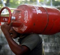 இந்த மாதம் சிலிண்டர் விலை குறைப்பு! விலை நிலவரம் எவ்வளவு?