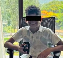 கருப்பா இருந்தா தப்பா? கழிவறையை நக்க வைத்து கொடூரம்! – 26வது மாடியிலிருந்து குதித்த சிறுவன்!