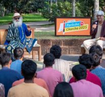 தேர்வுகளை மட்டுமல்ல, வாழ்க்கையையும் சிரமமின்றி கடக்க உதவும் யோகா! – சத்குருவின் ஆலோசனை!