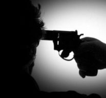 முன்னாள் எம்.எல்.ஏ தன்னைத்தானே துப்பாக்கியால் சுட்டு தற்கொலை.. அதிர்ச்சி சம்பவம்..!