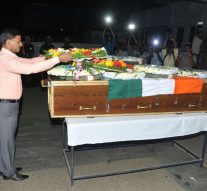 ராணுவ வீரர்களுக்கு மதுரையில் அஞ்சலி
