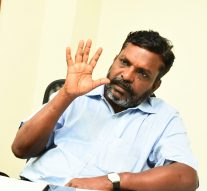 தமிழக அரசு மாணவர்களை திசை திருப்புகிறது -திருமாவளவன்