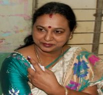 எங்களை இரண்டு கூட்டணியும் அழைக்கவில்லை: தேமுதிக பொருளாளர் பிரேமலதா விஜயகாந்த்