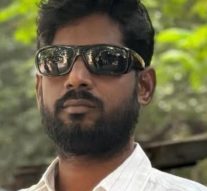 பரமக்குடியில் வழக்கறிஞர் வெட்டிக் கொலை – போலீஸார் விசாரணை