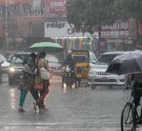 சென்னையில் திடீரென கனமழை.. வெப்பம் தணிந்து குளிர்ச்சியான தட்பவெப்பநிலை..!